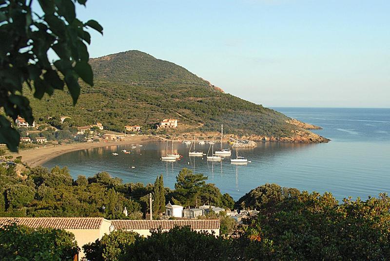 Hotel L'Alivu Galeria  Bagian luar foto
