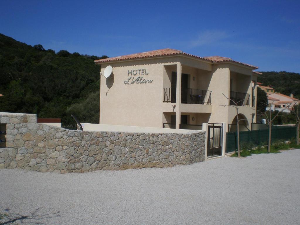 Hotel L'Alivu Galeria  Bagian luar foto